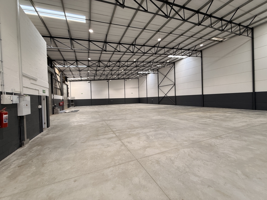 To Let Commercial Property for Rent in Rivergate Western Cape